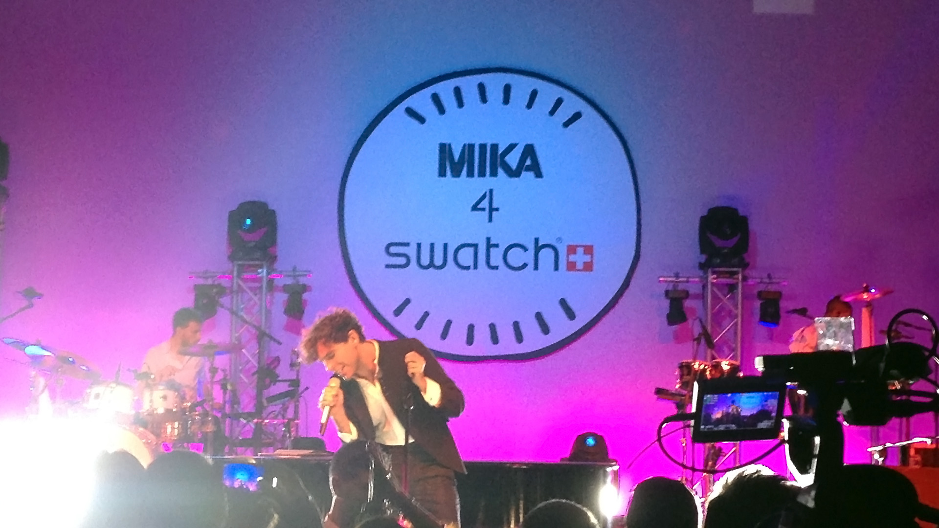 Mika 4 Swatch: so #Amuuuzing!