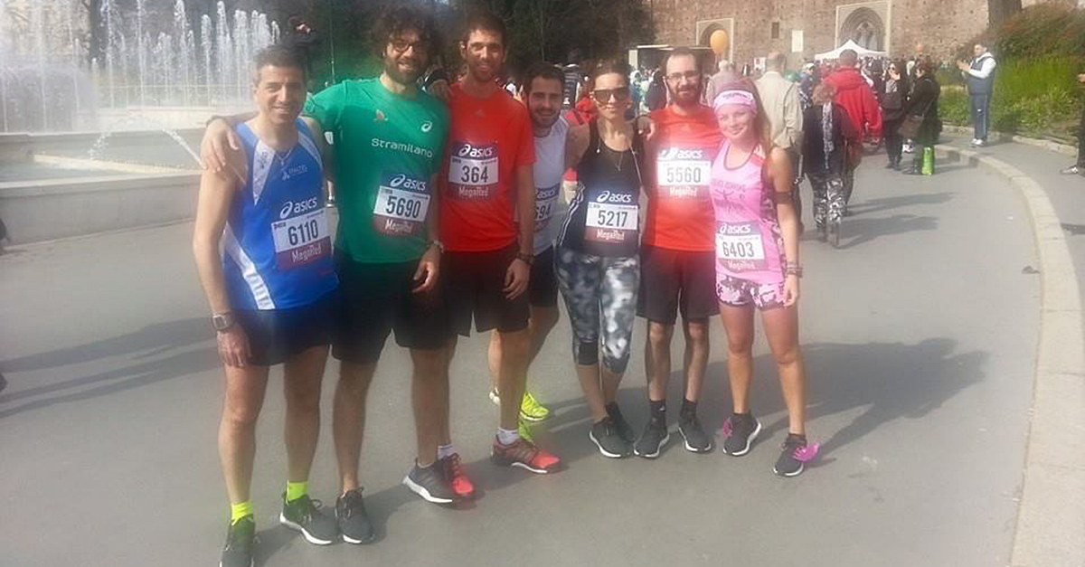 StraMilano: foto di rito - gruppo #cityrunners (by Rossana)