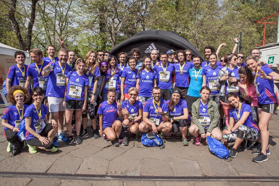 foto di gruppo adidas cityrunner milano marathon