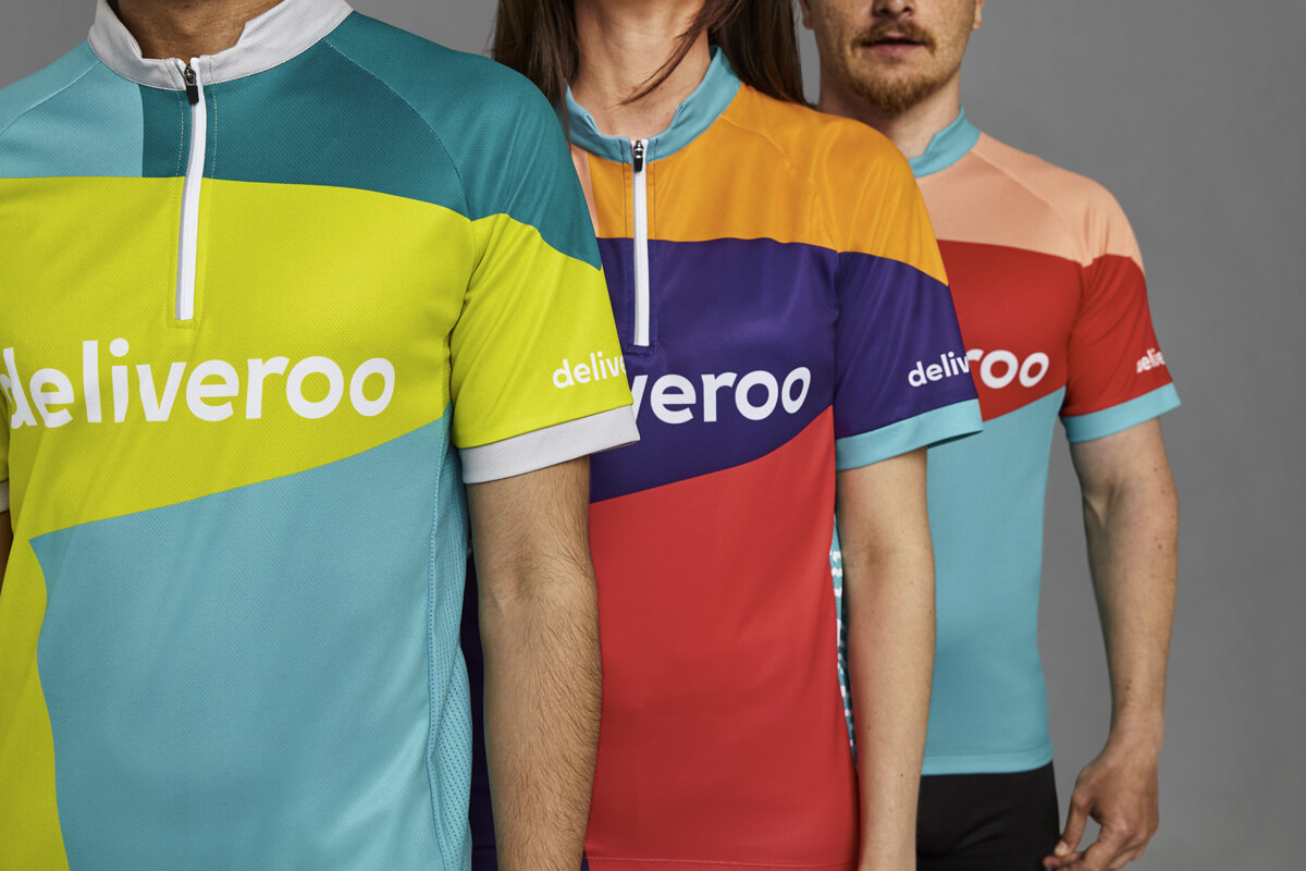 Deliveroo, nuova identity: kit per i rider